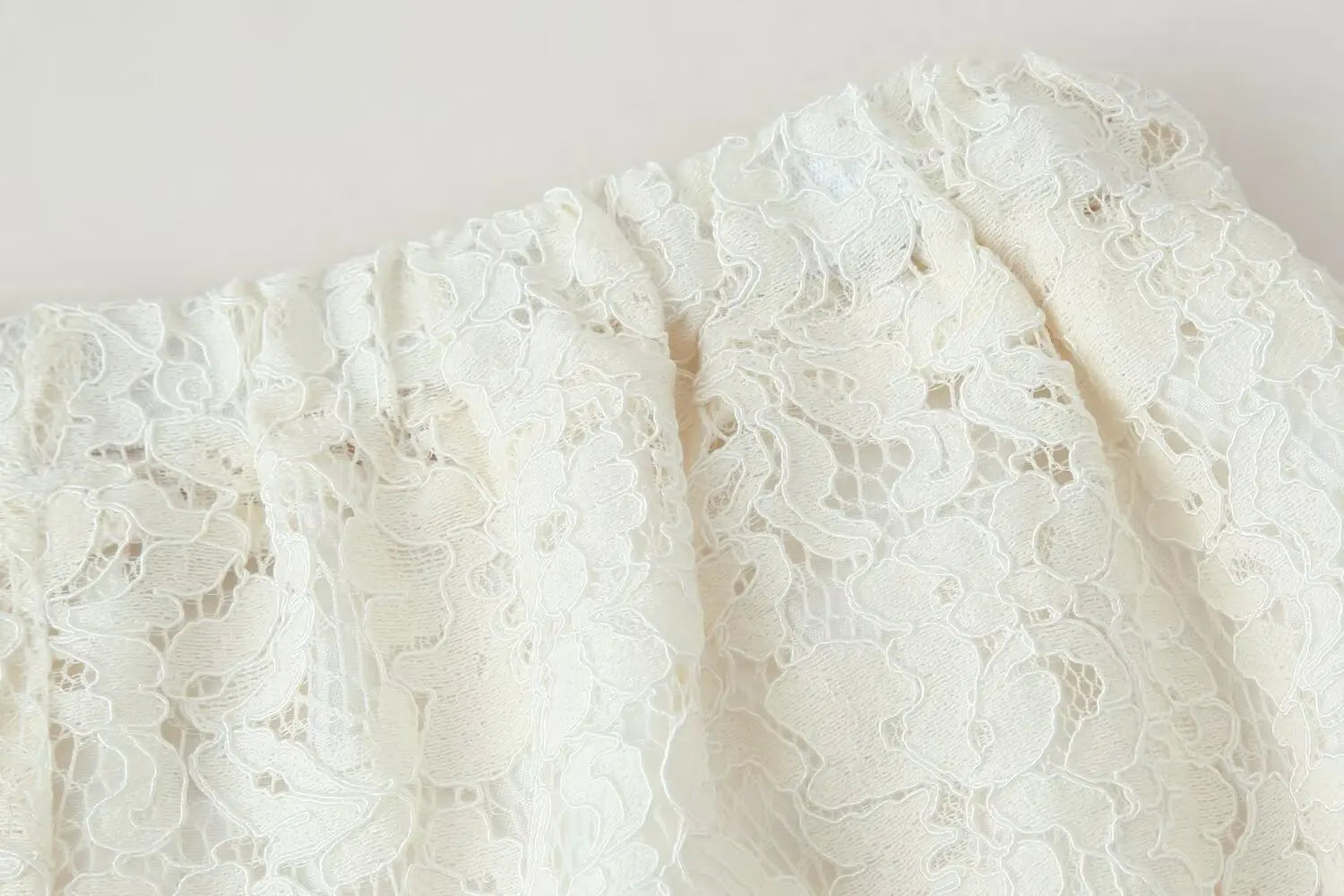 Brenda Lace Long Pants – ivory – lace detail