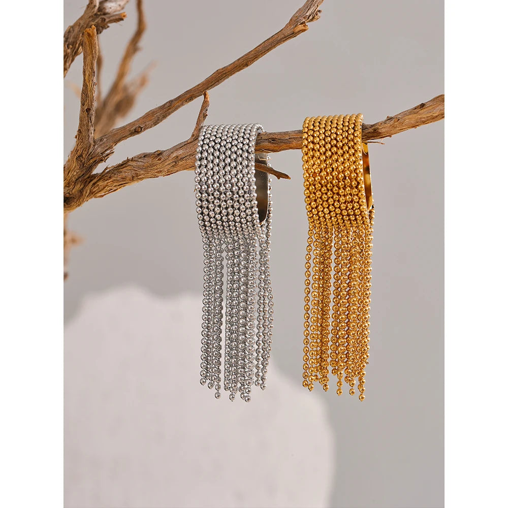 Chain Tassel Finger Ring 18K Plated — rings in multicolor — additional view