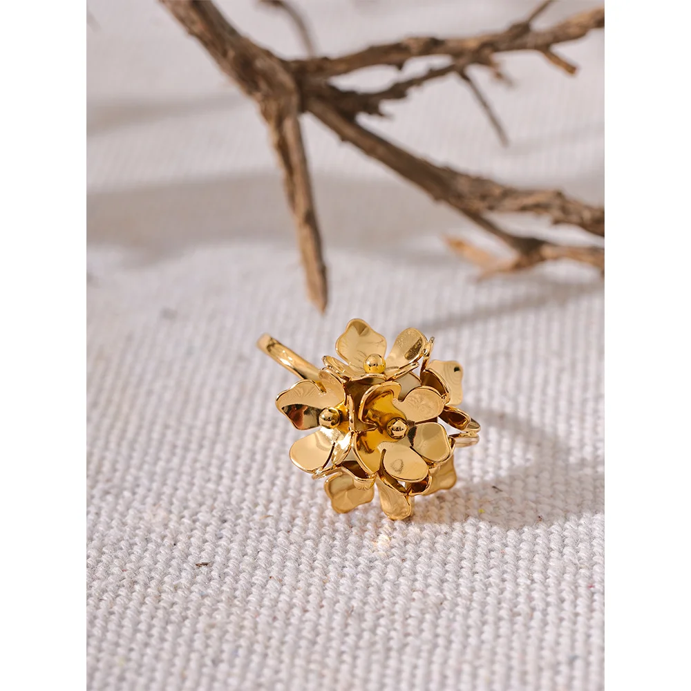 Gold Plated Flower Adjustable Ring — rings in gold — close-up detail