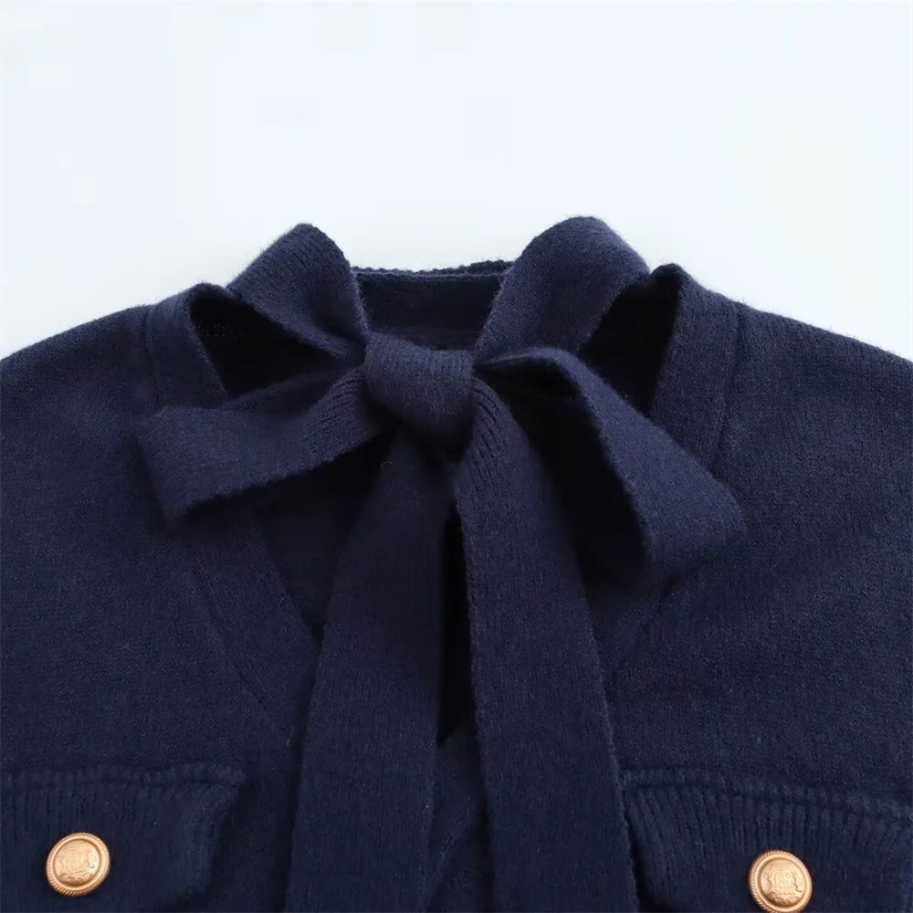 Retro Bow Tie Knitted Sweater