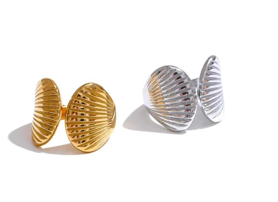 Shell Stripe Open Adjustable Ring in silver